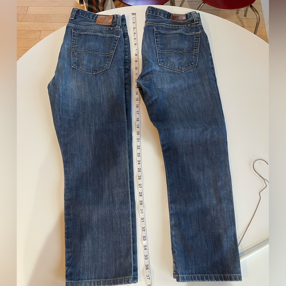 Lucky Brand 32 inch waist Worn in Slim Fit Blue Jeans from 2011-12